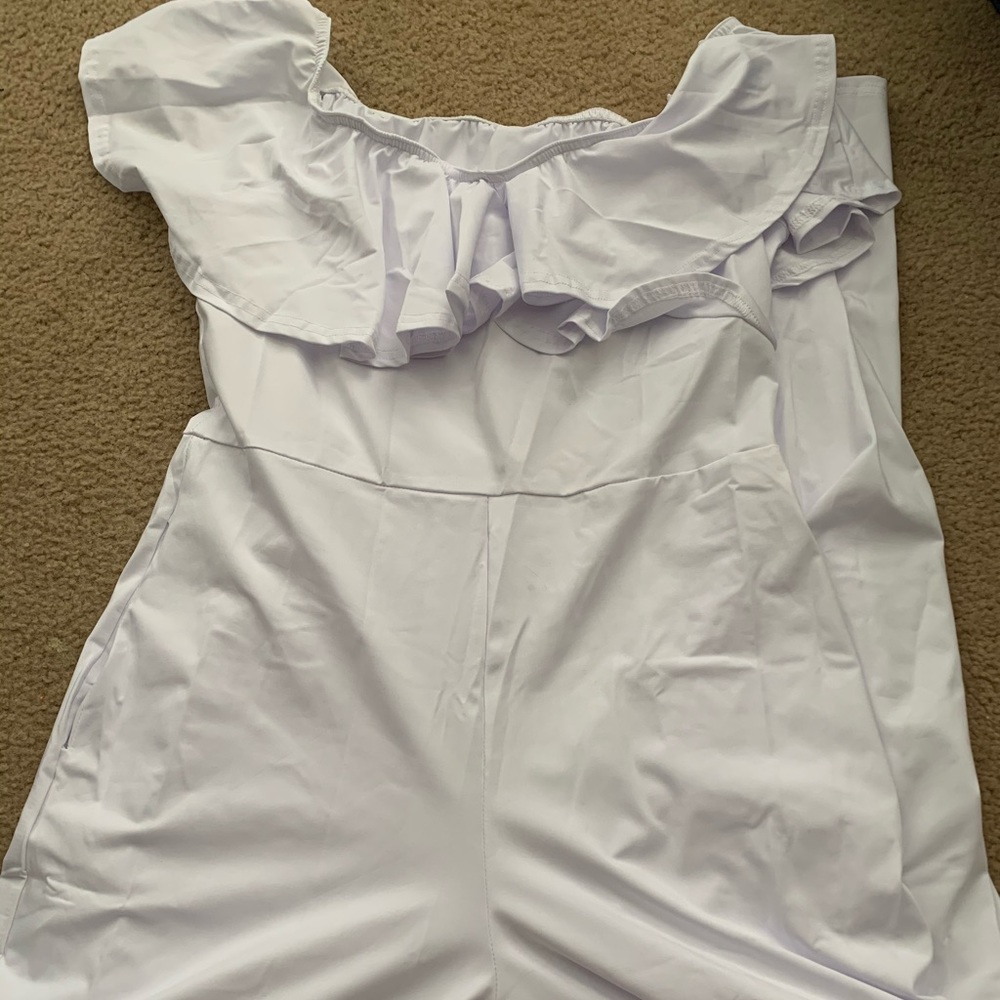 White off shoulder jumper